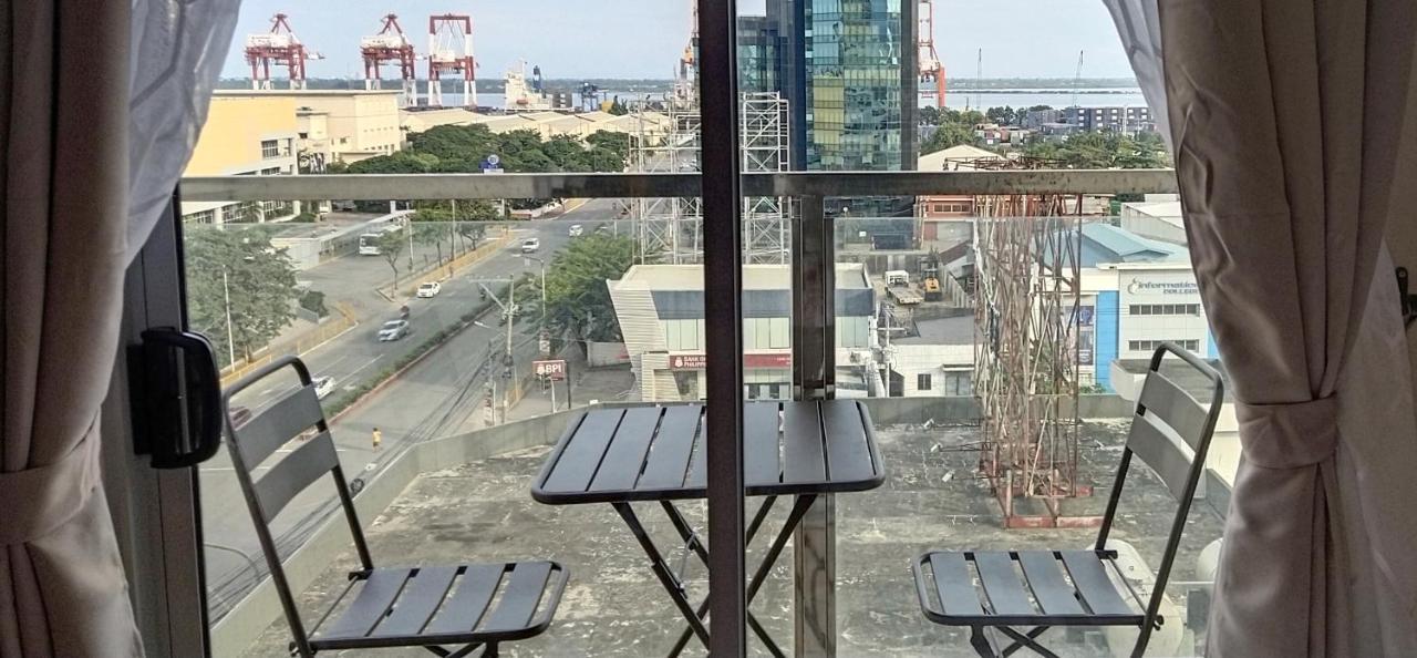 Sunvida Tower Stays Across Sm City Cebú Exterior foto