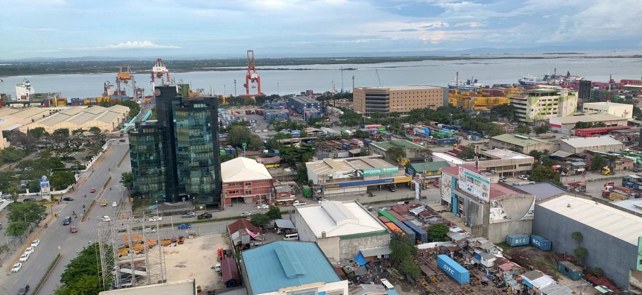Sunvida Tower Stays Across Sm City Cebú Exterior foto